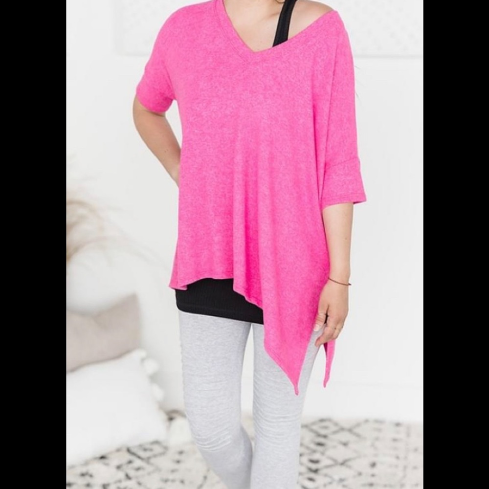 Cherish oversized Steal My Heart Top dark pink size small.